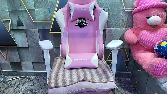NymphoIsLive online show from May 5, 7:17 pm