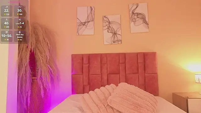 emmy danielss online show from July 9, 11:12 am