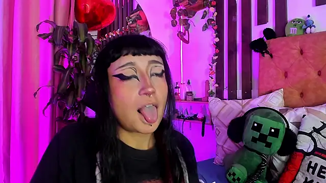 MeowMota  online show from February 28, 7:13 pm