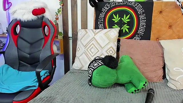 MeowMota  online show from July 28, 8:52 pm