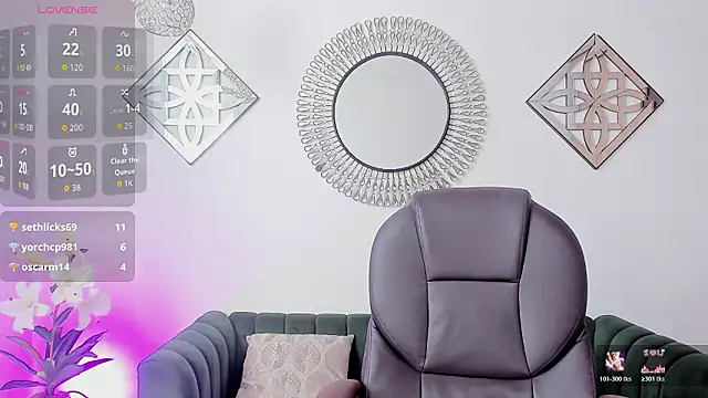 thiara scarlet  online show from March 13, 9:27 pm