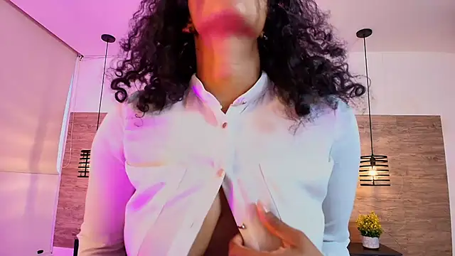 Ellie-Alves online show from July 2, 1:39 pm