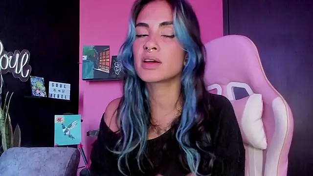 azula lillet online show from March 13, 9:05 pm