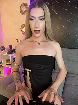 Alana Stone online show from July 16, 9:08 pm
