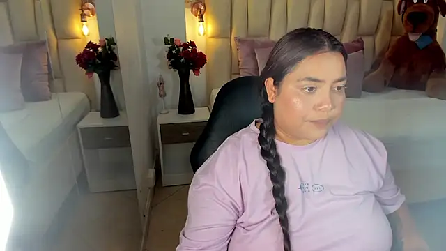 tatikanyx online show from May 1, 1:03 pm