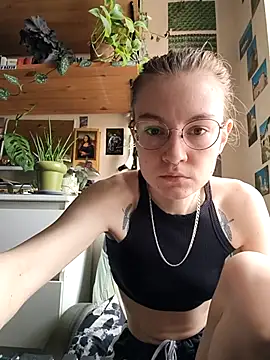 Shy Bamby online show from July 14, 11:15 am