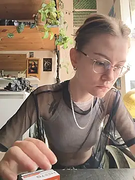 Shy Bamby online show from August 3, 9:59 am