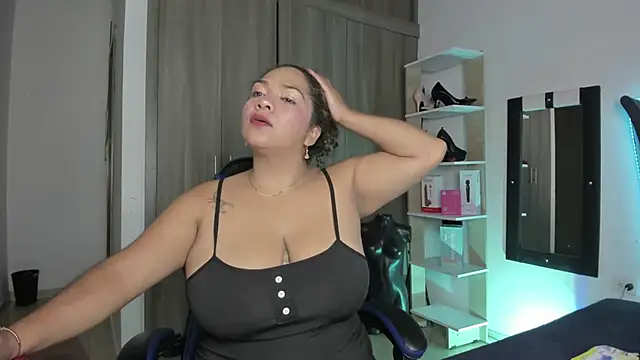  lissa 02 online show from July 8, 7:32 am