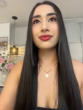 IvonneOwen online show from July 10, 1:39 am