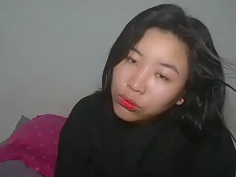 Zyeiii online show from March 1, 8:25 am