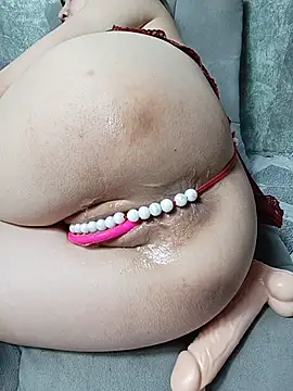 LilyHea online show from July 16, 11:37 am