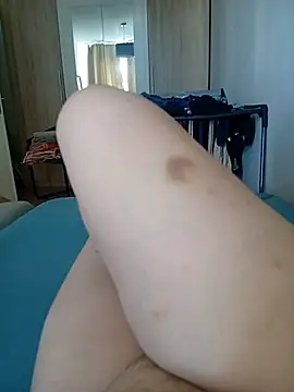 hairymausi90 online show from August 9, 8:18 am