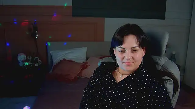  SilkyShadow  online show from February 20, 6:26 am