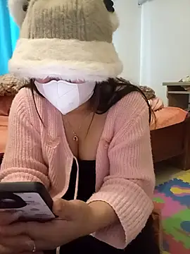 Minaa2x online show from March 2, 7:15 am