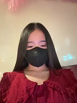 Gwen879 online show from March 2, 2:44 am