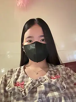 Gwen879 online show from February 27, 1:49 am