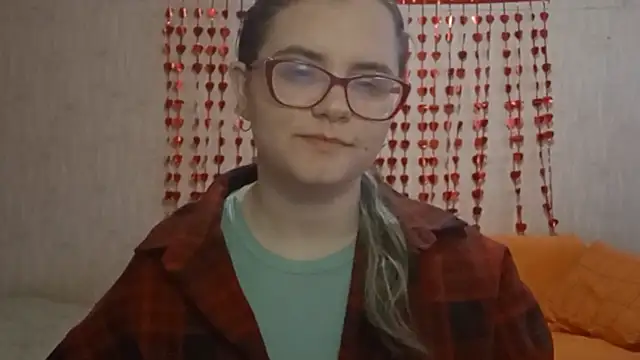 Miyabeee online show from March 14, 7:20 am