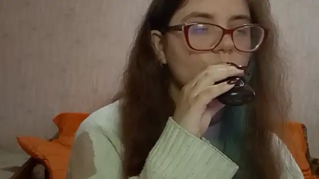 Miyabeee online show from February 7, 8:29 am