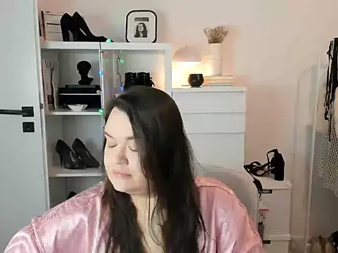 HollyDanceSoul online show from March 2, 5:19 am