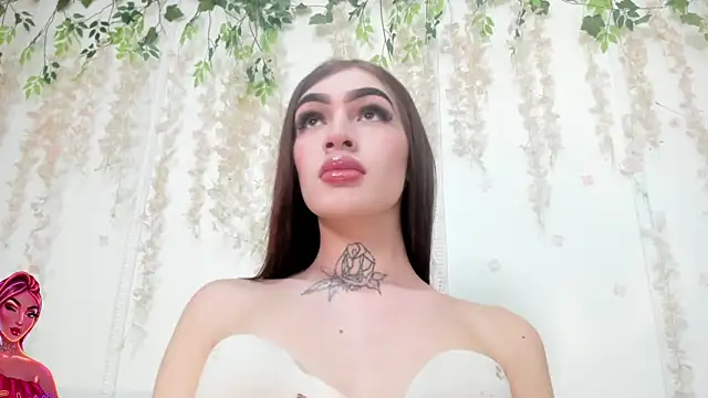 lizz lunna online show from June 8, 9:03 pm