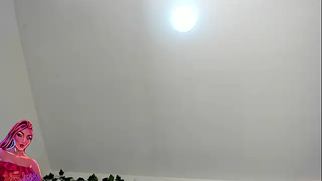lizz lunna online show from July 18, 11:51 pm
