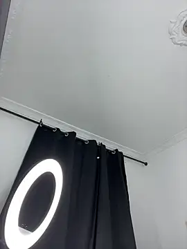 LeslyCooper1 online show from February 11, 11:06 pm