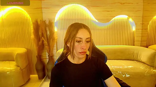 katalina r  online show from June 20, 2:59 am