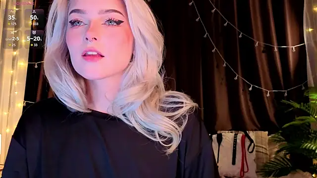 ShyniAlice online show from June 5, 4:16 am