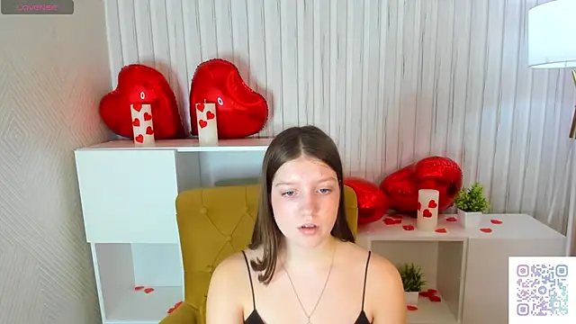 Casandra Joness online show from March 12, 7:00 am