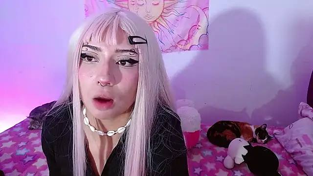 kittymiauu444 online show from July 24, 2:09 am