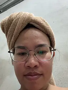 Ponthip online show from August 8, 1:41 pm