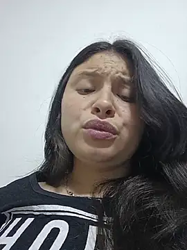yessica gomez01 online show from July 2, 3:23 am