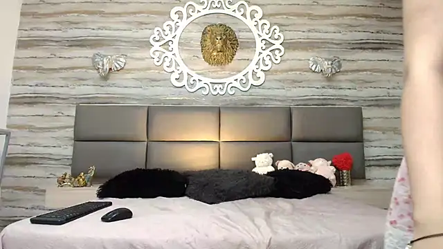 Little Mayy online show from March 6, 3:07 pm