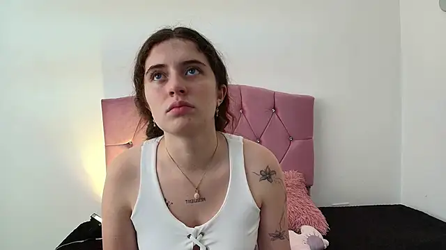 Cherry Boomxx online show from March 9, 6:11 pm