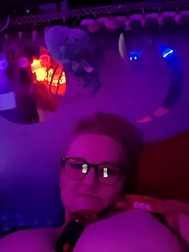 DisireAfterDark online show from March 17, 1:48 pm