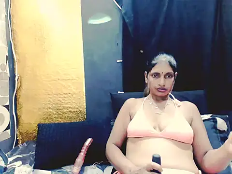 indianhoney69 online show from February 9, 5:59 pm