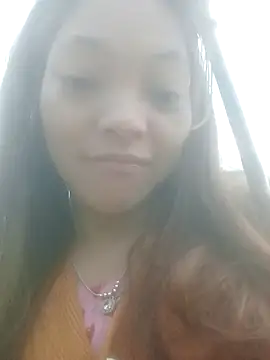 jjennyyy online show from April 30, 1:11 am