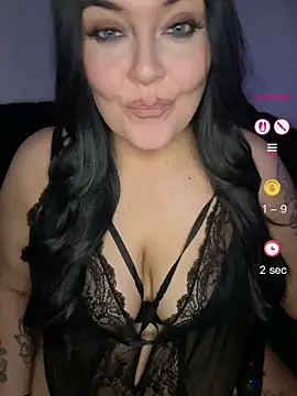 Miss CurvesXXX online show from April 29, 9:20 pm