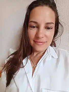 She-Moon online show from August 4, 9:37 am