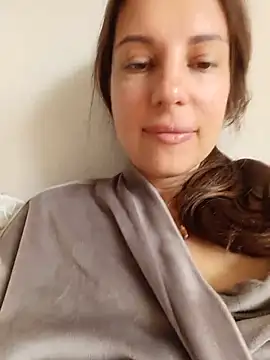 She-Moon online show from July 31, 8:37 am