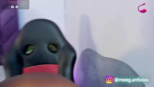 Meeganfoox online show from March 13, 4:03 am