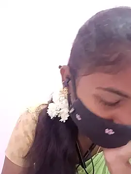 Tamil Hot RoyalQueen online show from June 6, 4:57 pm