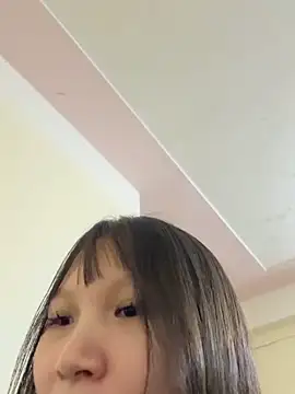 Charlotte-ee online show from March 15, 3:25 pm