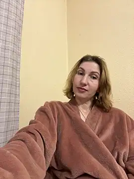  Crystal 2 online show from February 9, 3:36 pm