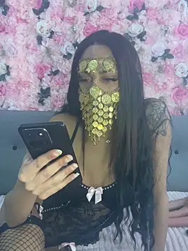 Ines-z online show from April 20, 6:00 pm