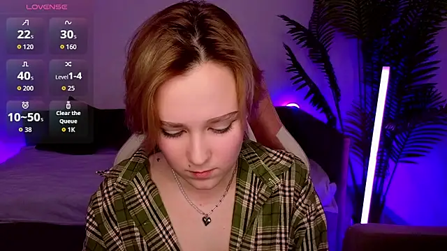 Ellie Heavenly online show from February 7, 8:51 am