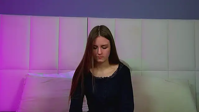 SofiaSarvain online show from May 1, 6:11 pm