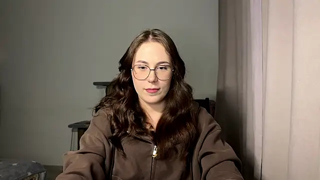 JanelleCourville online show from February 17, 4:17 pm