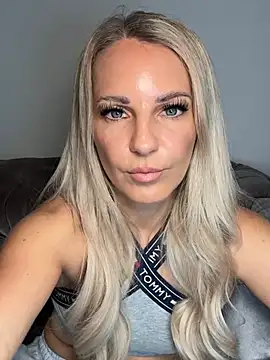 JulieSol online show from January 17, 8:55 am