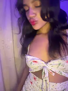 Nyxx Velariia online show from June 11, 4:20 am